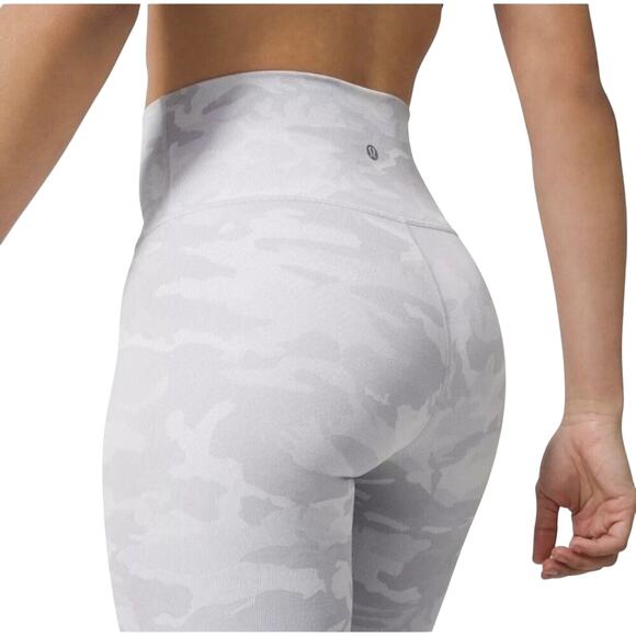 Lululemon Wunder Under High Rise Tight 28" Luxetreme Incognito Camo Size 4 - Picture 3 of 14